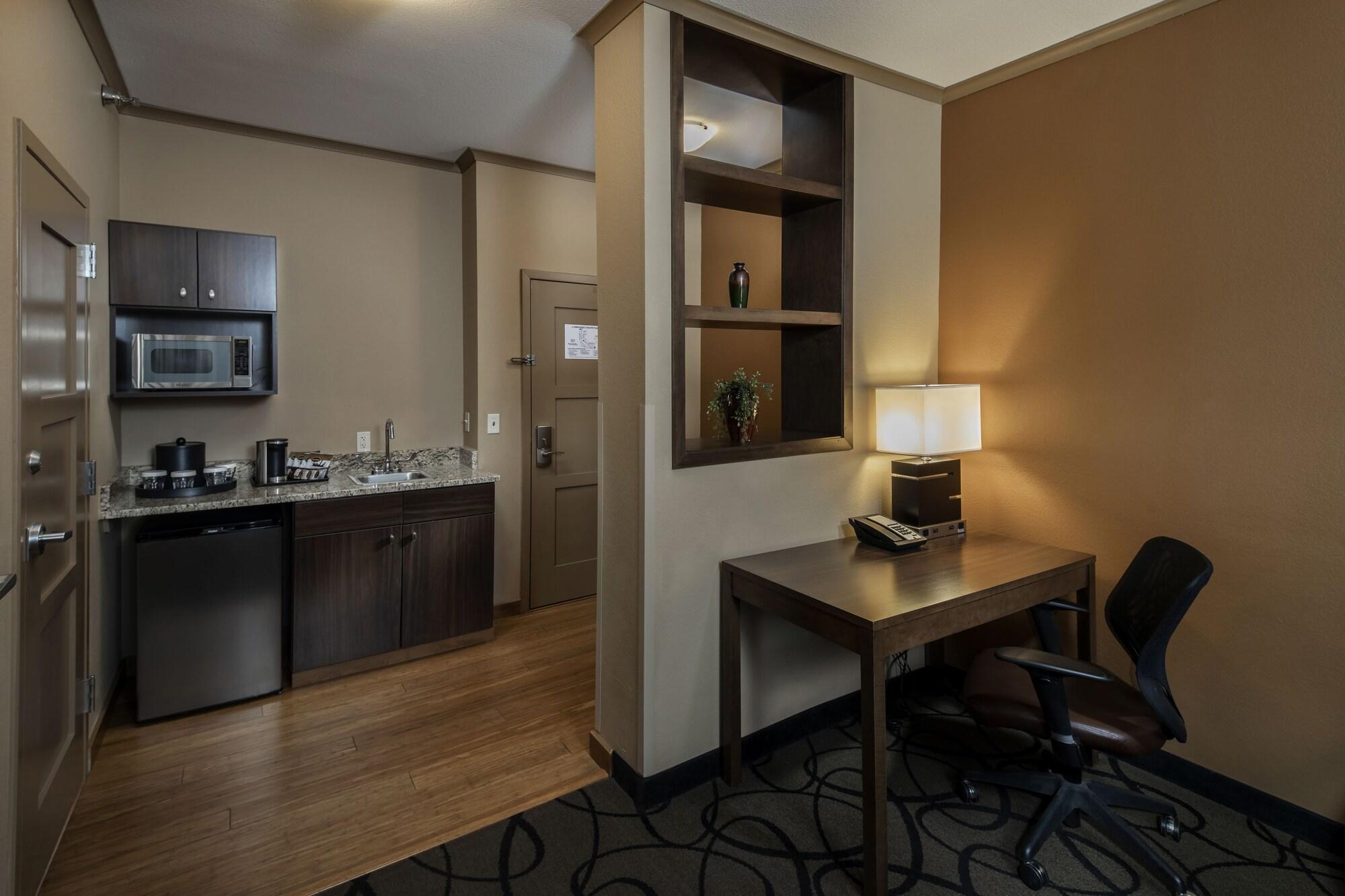 פייר Clubhouse Hotel And Suites מראה חיצוני תמונה