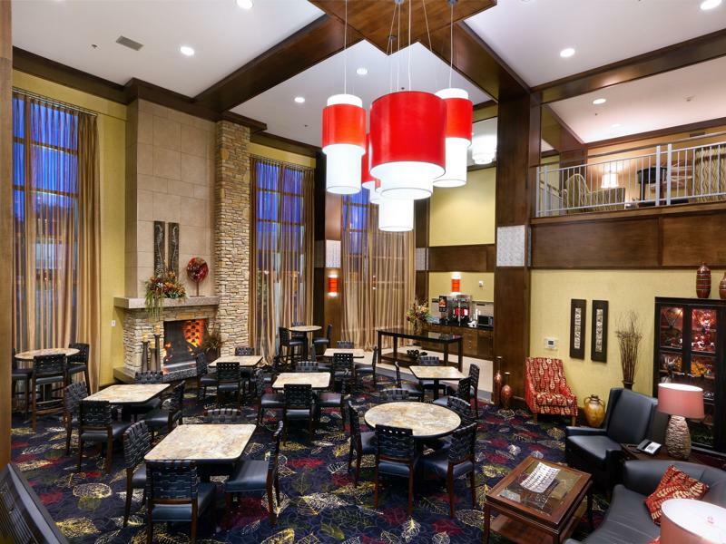 פייר Clubhouse Hotel And Suites מראה חיצוני תמונה